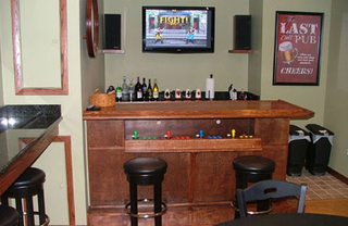 Illustration for article titled Video Game Bar Tackles Two Life-Hindering Addictions at Once